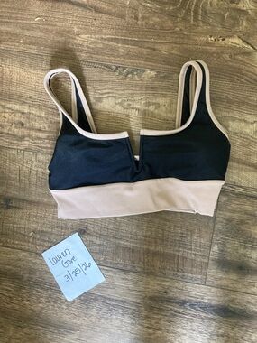 LainSnow Black and Beige Ribbed Bikini Top